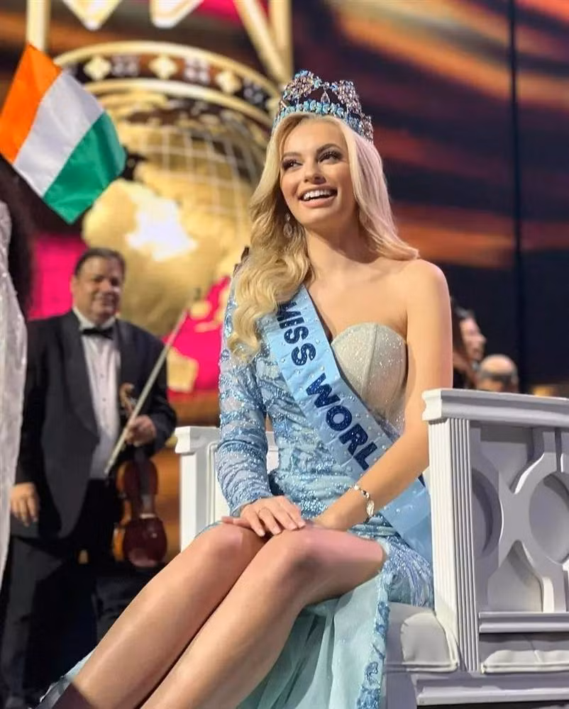 5 nu hoang sac dep 2021: Nhan sac Thuy Tien doi so?-Hinh-2