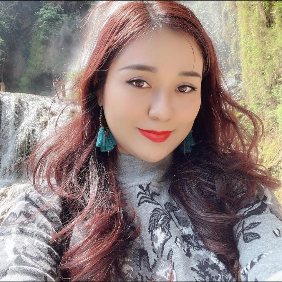 Ba xa Tu Long mang bau lan 3, khoe luon gioi tinh thai nhi