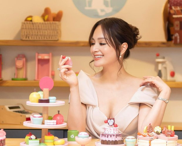 Lan Phương lộ diện sau khi khỏi Covid-19, nhan sắc tuổi 39 gây sốt - Hình 2 Lan Phuong lo dien sau khi khoi Covid-19, nhan sac tuoi 39 gay sot-Hinh-2