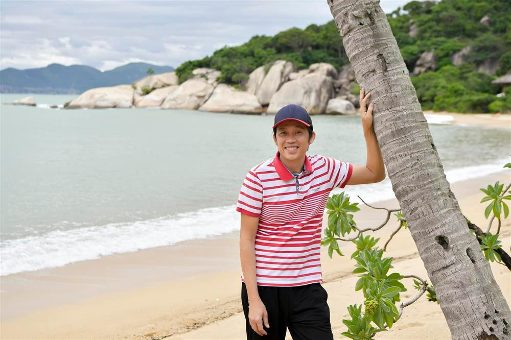 Duong Trieu Vu danh gia dien mao Hoai Linh giua thoi diem nong