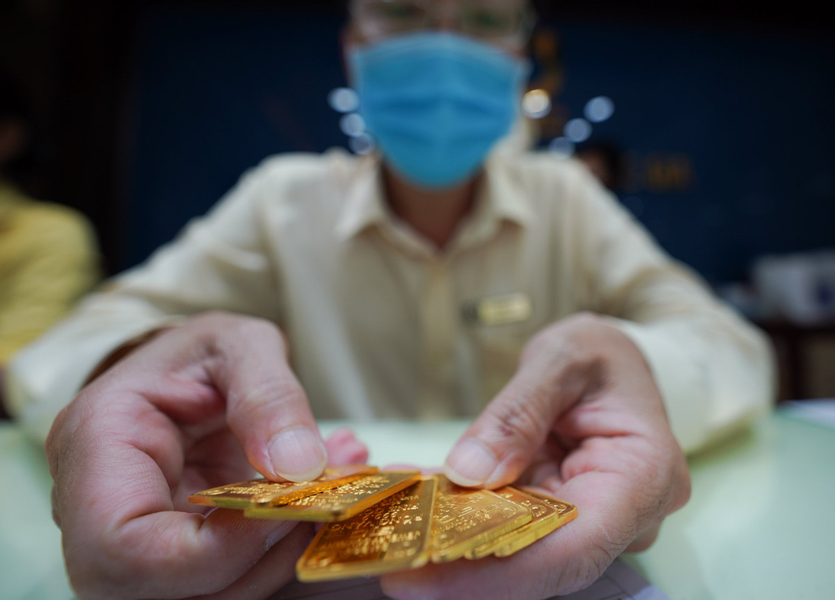 Vang mieng SJC cham moc 68,8 trieu dong