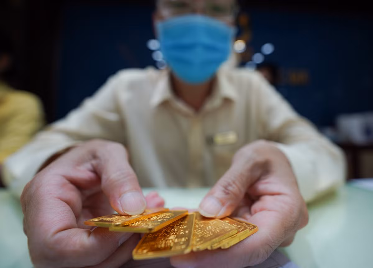 Vang mieng SJC cham moc 68,8 trieu dong