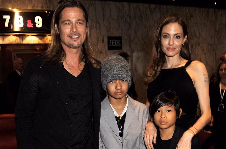 Năm 2013, Angie cùng hai con trai Maddox và Pax tới ủng hộ hôn phu trong buổi công chiếu phim mới của anh "World War Z".