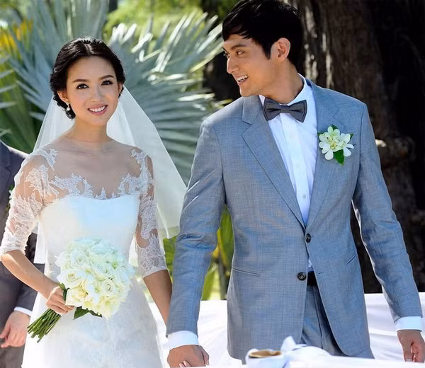 Hoa hậu thế giới 2007 Trương Tử Lâm đã kết hôn với bạn trai lâu năm ở Phuket, Thái Lan vào ngày 31/7/2013.