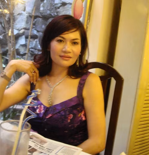 Chị Liễu vẫn còn mang dáng dấp quê mùa sau đám cưới con trai.