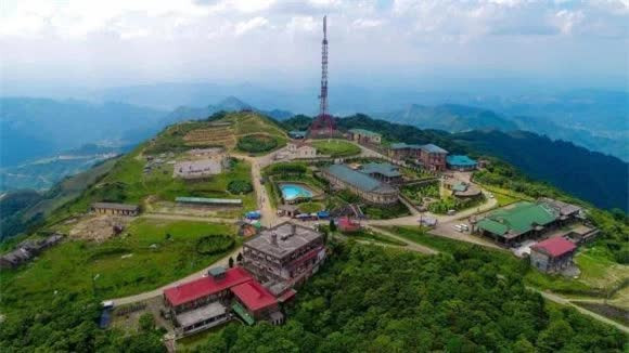 Vì sao đỉnh Mẫu Sơn lại có tuyết, lạnh nhất Việt Nam? - Hình 5 Vi sao dinh Mau Son lai co tuyet, lanh nhat Viet Nam?-Hinh-5