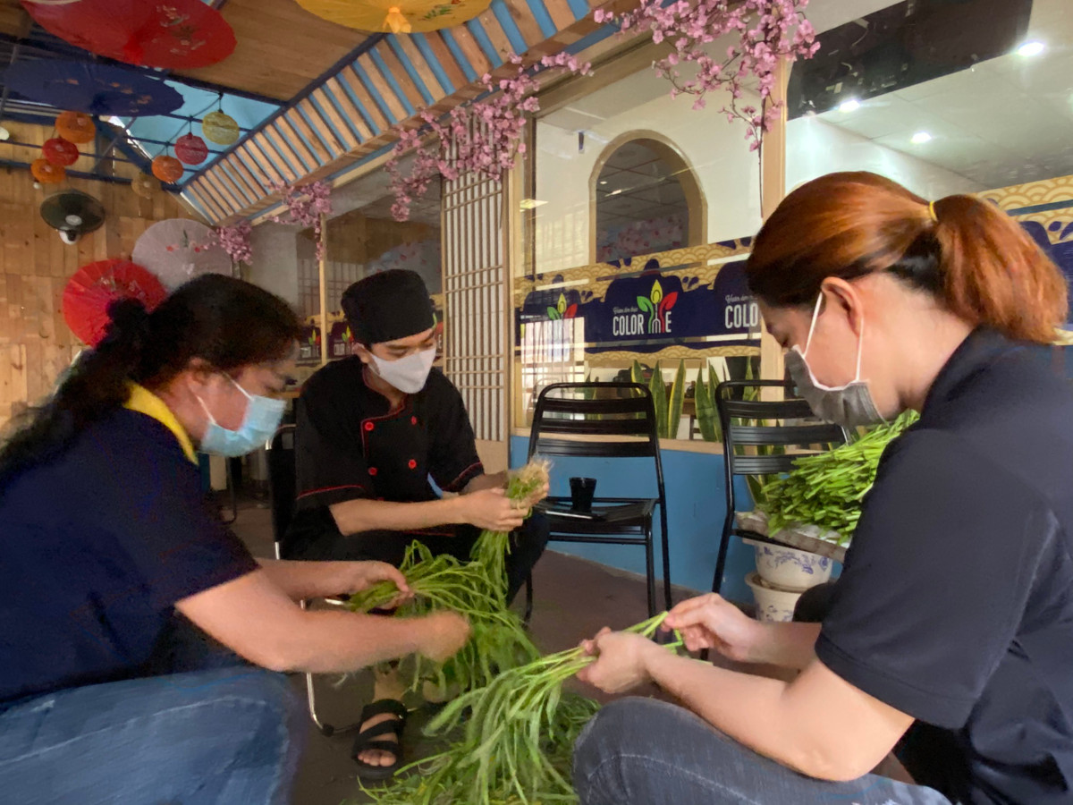 Tam bien 'Hang tang shipper, khong ban' am long o TP.HCM-Hinh-6