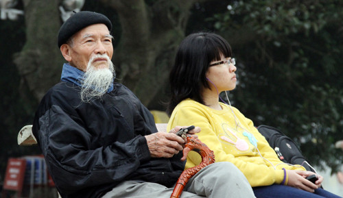 Lão hóa là một quá trình sinh học mang tính quy luật diễn ra từ từ và không đảo ngược được.