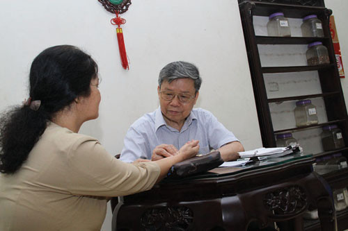 Theo TTND Nguyễn Xuân Hướng trong Đông y có hơn 60 bài thuốc điều trị an thai.