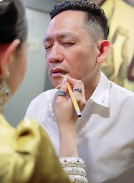 Duy Mạnh - Tuấn Hưng mở cung môi, sửa chân mày phong thủy? - Hình 2 Duy Manh - Tuan Hung mo cung moi, sua chan may phong thuy?-Hinh-2