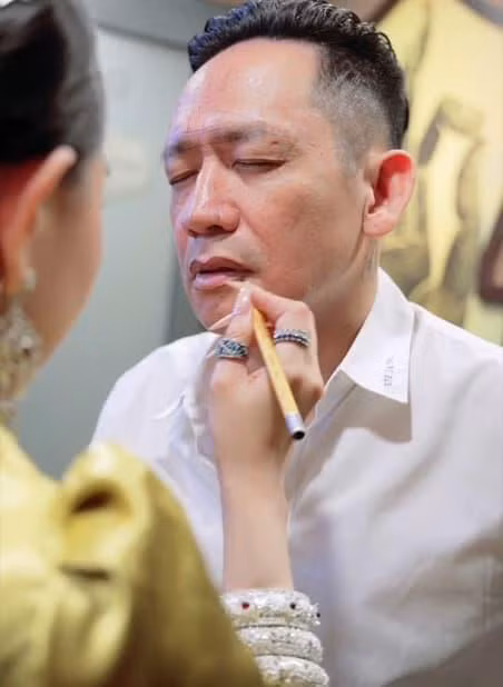 Duy Mạnh - Tuấn Hưng mở cung môi, sửa chân mày phong thủy? - Hình 2 Duy Manh - Tuan Hung mo cung moi, sua chan may phong thuy?-Hinh-2