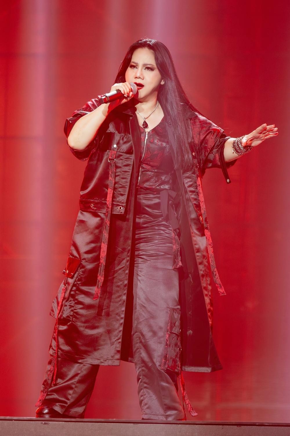 Ngọc Ánh chia sẻ niềm vui khi tham gia "Chị đẹp đạp gió 2024" với tâm thế thoải mái, coi đây như món quà sinh nhật tuổi 60. Chị không đặt nặng thắng thua mà chỉ mong có kỷ niệm đẹp với các thí sinh trẻ. Trong tập đầu, Ngọc Ánh trình diễn ca khúc "Trả nợ tình xa" đầy năng lượng, bùng nổ với phong cách sở trường.