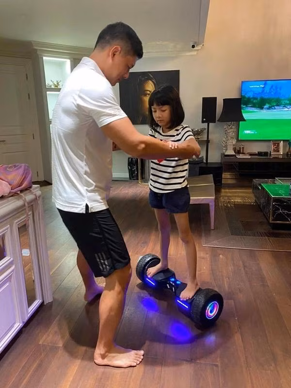 Cả gia đình có thể tham gia mọi hoạt động với nhau như chơi đùa, tập luyện, ăn uống...