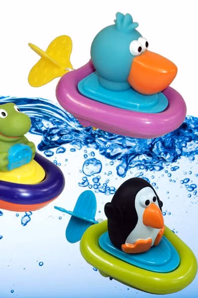 Thuyền đua đồ chơi