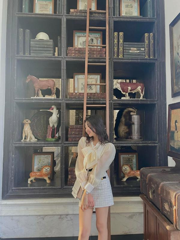 Nhan sac con gai cua Hoa hau Nguyen Thi Huyen: Yeu kieu khong thua kem me-Hinh-7