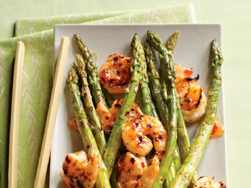 Mang tay dang vao mua, chi em toi tap tim mua-Hinh-6