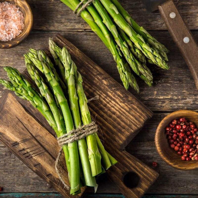 Mang tay dang vao mua, chi em toi tap tim mua