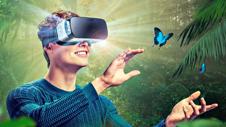 Nhà tiên tri mù Vanga cũng dự đoán về sự tiếp quản của thực tế ảo, khi con người dành nhiều thời gian hơn bao giờ hết cho màn hình máy tính, các thiết bị điện tử.