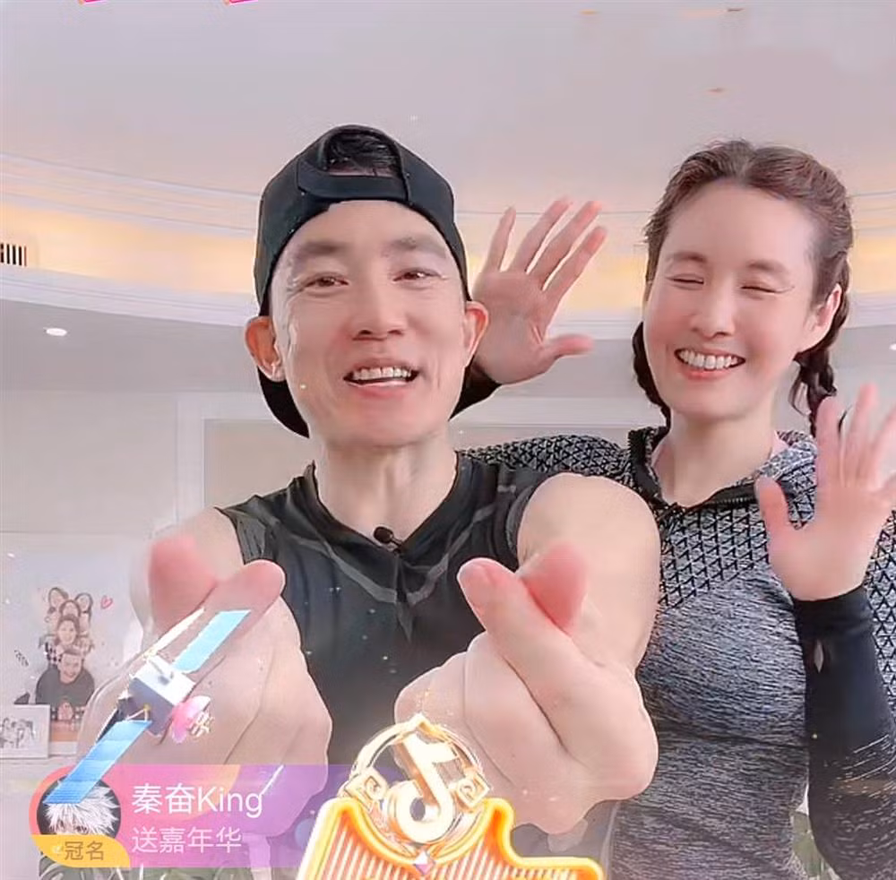 Ngoi sao het thoi tro thanh nhan vat hot nhat Cbiz dau 2022