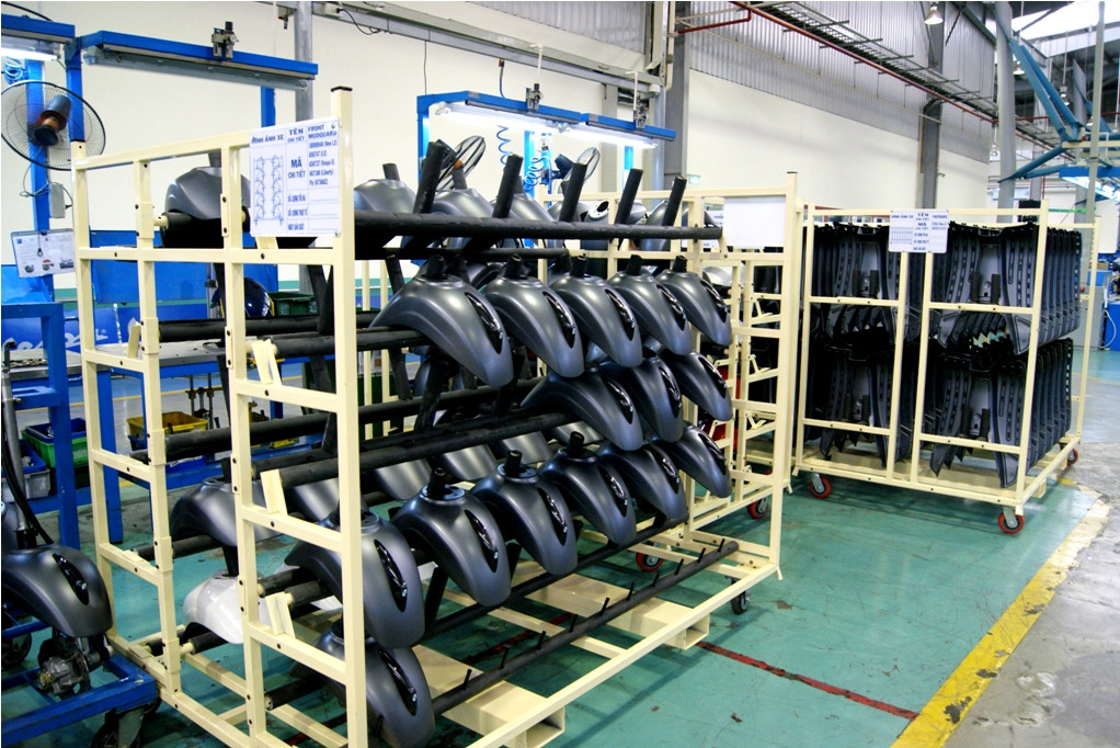 Khu vực chứa các linh kiện của xe Vespa