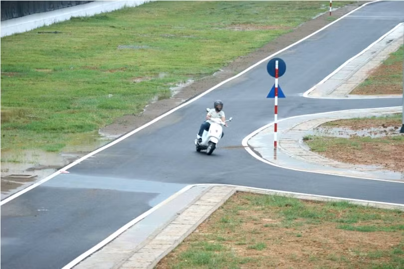 Đường chạy thử này nằm trong chính khuân viên của nhà máy tại Vĩnh Phúc, được áp dụng công nghệ tiên tiến nhất trên thế giới.