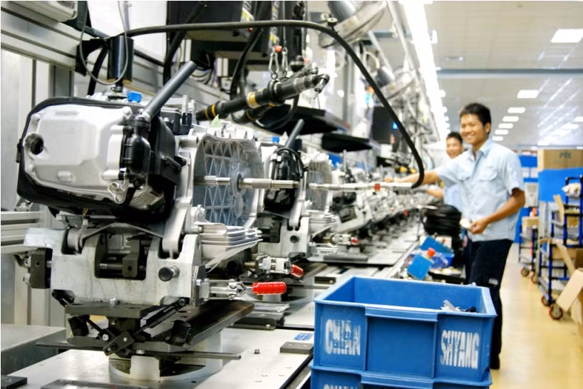 Dây chuyền sản xuất động cơ của Piaggio Việt Nam
