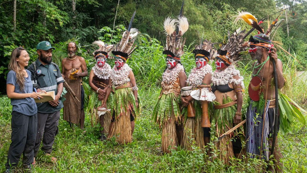 Papua New Guinea là quốc gia có đến 839 ngôn ngữ sống được sử dụng trên khắp đất nước, khiến đất nước này trở thành một trong những quốc gia đa dạng về ngôn ngữ nhất trên hành tinh.