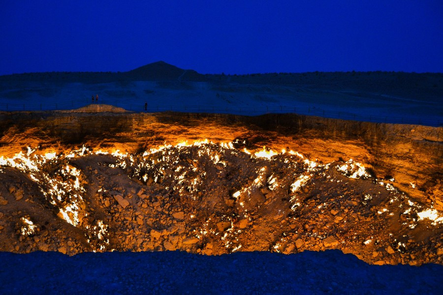 Đầu năm 2022, Tổng thống Berdymukhamedov lại yêu cầu dập tắt đám cháy tại miệng núi lửa Darvaza do các quan ngại về môi trường và kinh tế.