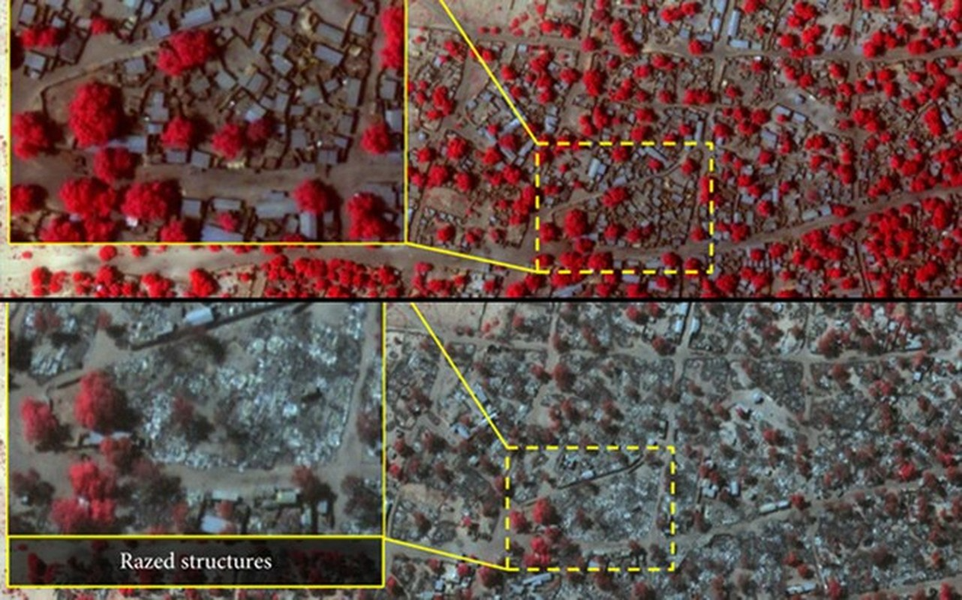 Ảnh chụp vệ tinh vùng đông bắc Nigeria trước (ảnh trên) và sau vụ thảm sát của phiến quân Boko Haram. Vụ tấn công này được cho là đẫm máu nhất lịch sử của nhóm khủng bố khét tiếng nhất Nigeria.