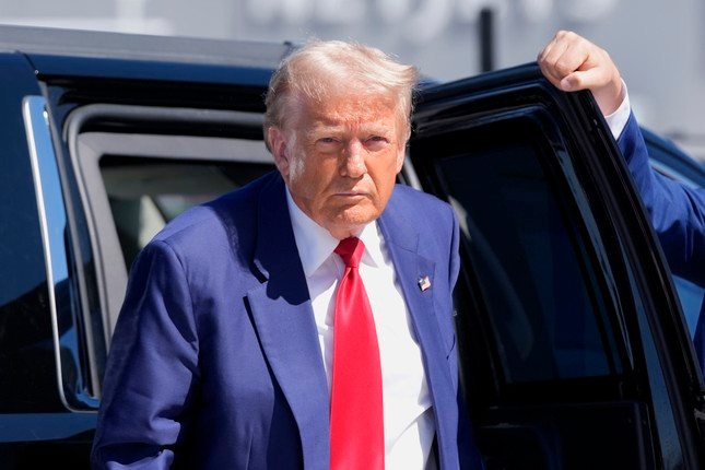Phản ứng của bà Harris sau vụ nổ súng nhằm vào ông Trump Phan ung cua ba Harris sau vu no sung nham vao ong Trump