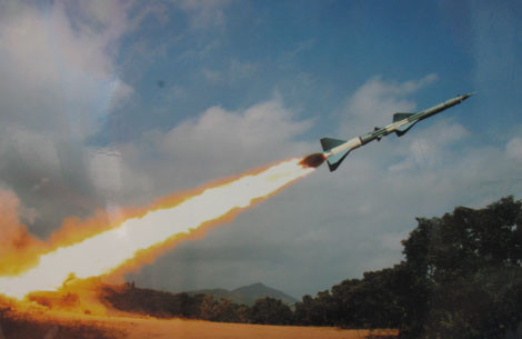 "Rồng lửa" SAM-2 rời bệ phóng.