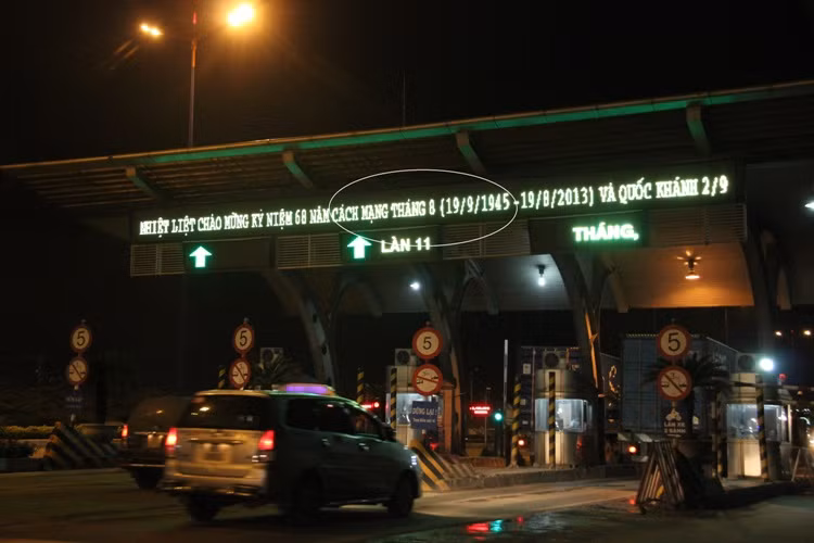 Đúng ra ngày kỉ niệm 68 Cách mạng tháng 8 phải là 19/8/1945 - 19/8/2013.