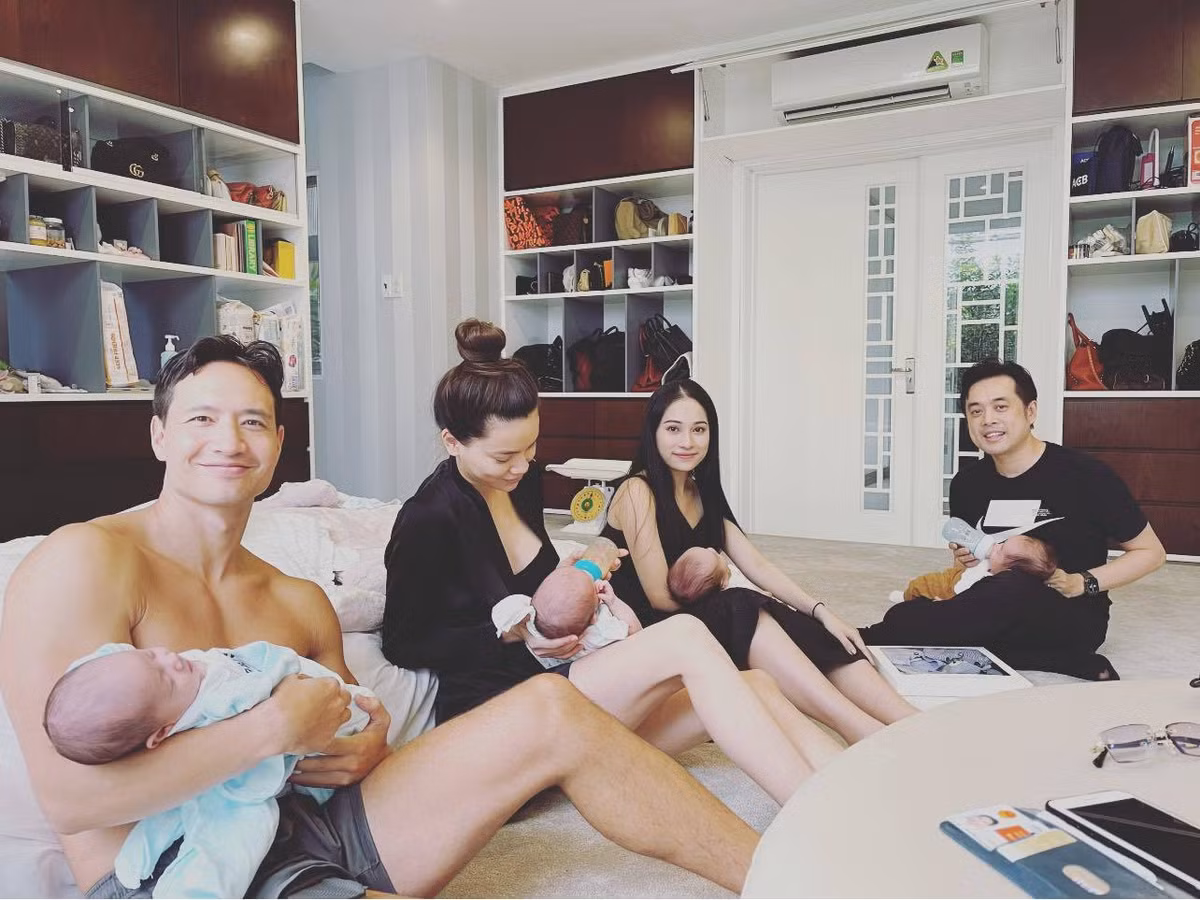  Hồ Ngọc Hà - Kim Lý hội ngộ Dương Khắc Linh - Sara Lưu cùng 4 con sinh đôi. Hình ảnh của nữ ca sĩ lập tức gây sốt.