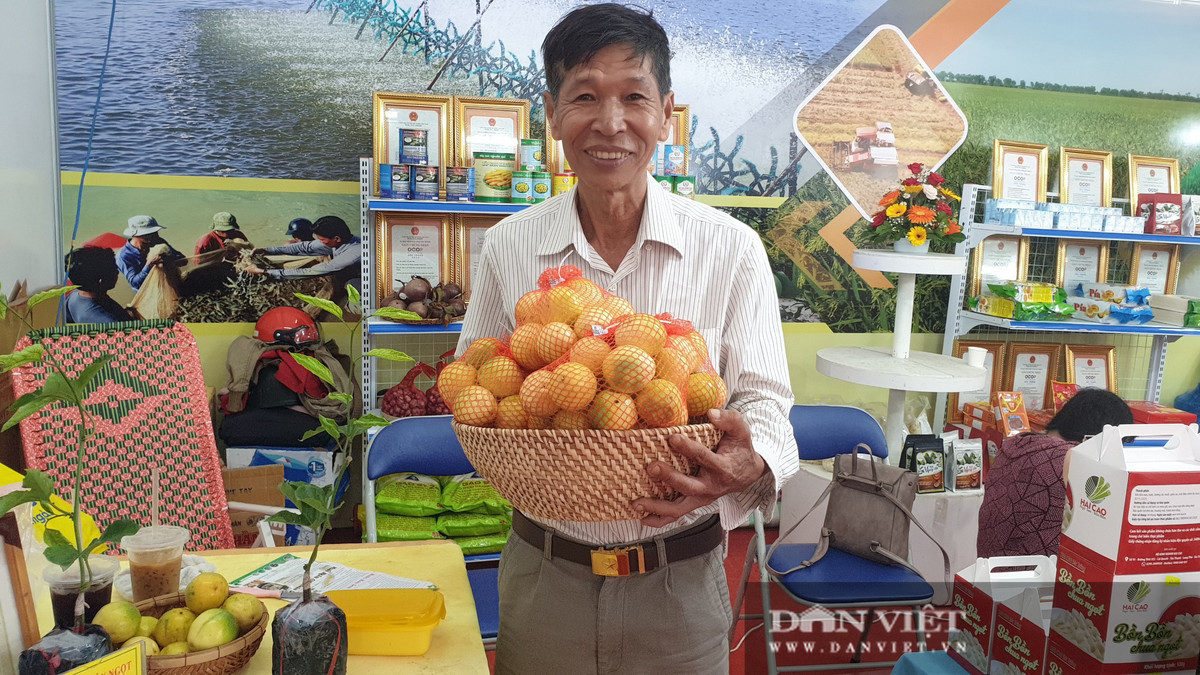 Ong nong dan tinh Soc Trang trong chanh leo la, an ngot mat