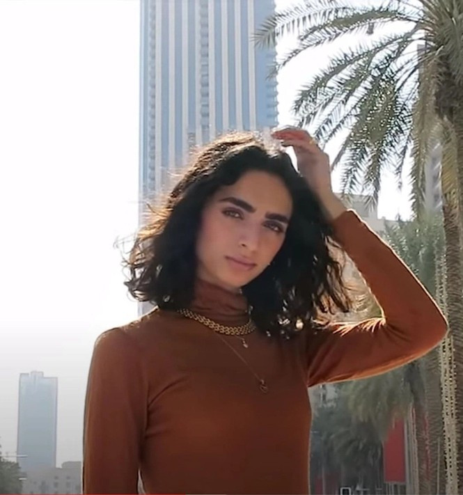 Lana Al Beik là người mẫu lai Palestine - Syria. 