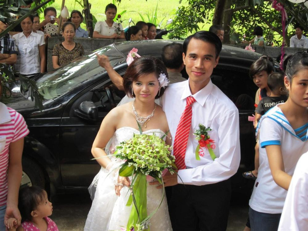 Chiu kho tuong tac MXH, chang trai liet 2 chan van cuoi duoc vo