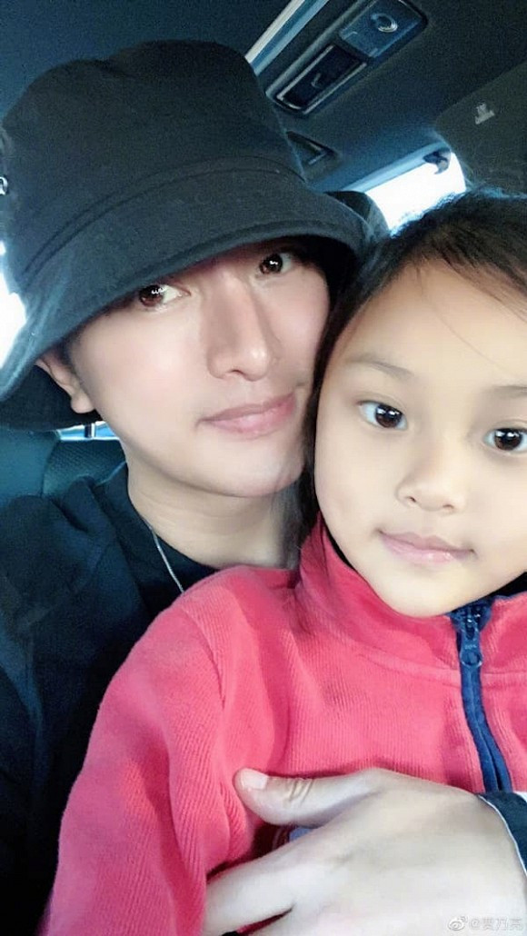 Bat ngo con gai Ly Tieu Lo moi 8 tuoi da 