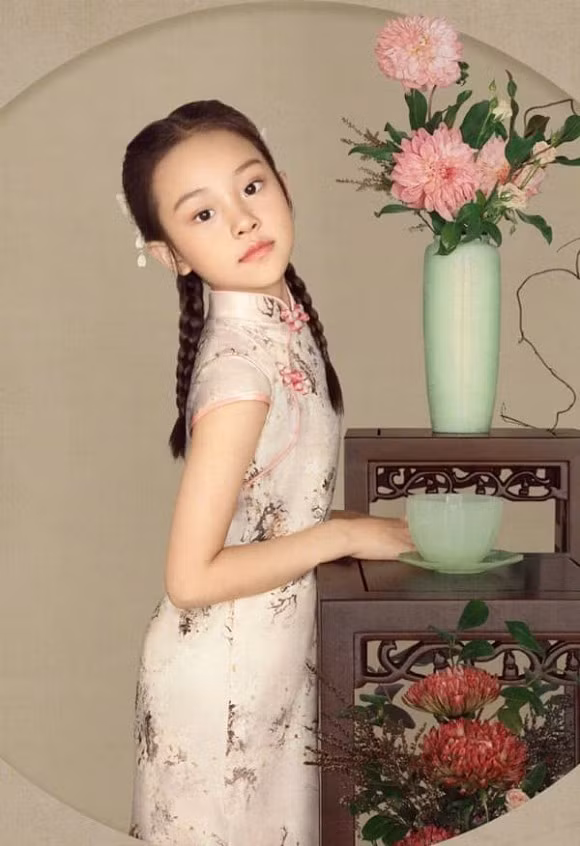 Bat ngo con gai Ly Tieu Lo moi 8 tuoi da 