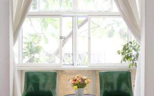 Do vậy, việc tiêu diệt ve bụi nhà bằng cách ngăn nguồn thức ăn của chúng là không thể. Giải pháp hiệu quả là bạn hãy giữ gối luôn sạch sẽ và khô thoáng để chúng không còn môi trường để sinh sống.