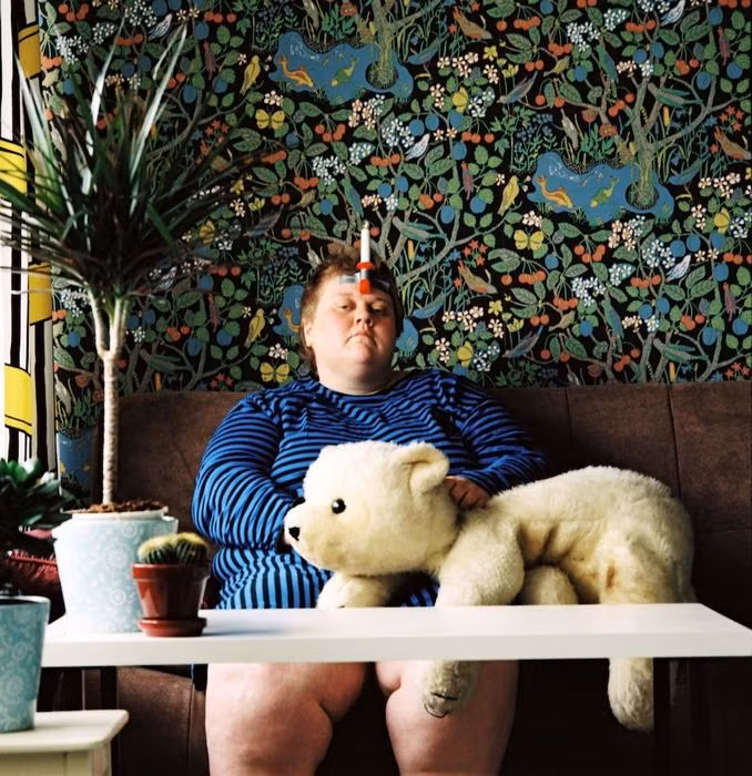 Có lúc tạo dáng thoải mái với cún cưng