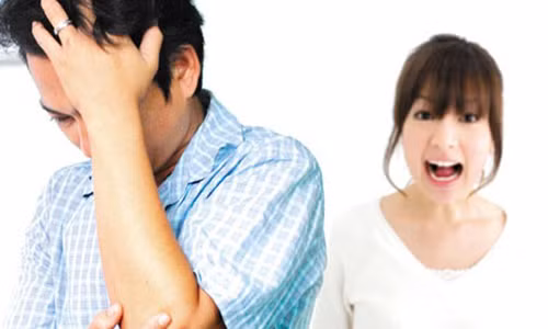 2. Tăng tốc độ lão hóa tế bào não. Như chúng ta đã biết, mỗi khi cáu giận, lượng máu sẽ đẩy lên não khá nhiều và nhanh tạo ra áp lực cho não. Các độc tố có trong máu cũng sẽ gây ảnh hưởng đến não và khiến tốc độ lão hóa của các tế bào não tăng nhanh.