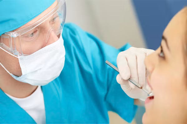 Hầu hết mọi người không chăm sóc nướu răng đúng cách. Một số nghiên cứu cho thấy mối liên hệ mật thiết giữa các mảng bám ở nướu răng và động mạch vành cung cấp máu đến cơ tim.