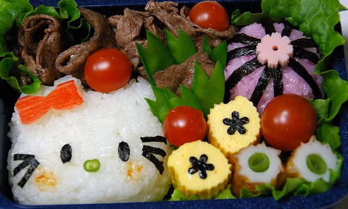 Mèo Hello Kitty ngộ nghĩnh...