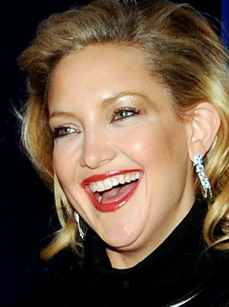 Chớ lo lắng vì tướng hai cằm, bởi đó là dấu hiệu cho thấy phúc vận đang đến với mình. Rất có thể, người như bạn sở hữu những bất động sản cho riêng mình.