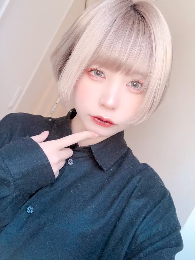 Cong khai anh mat moc, nu game thu Nhat Ban vap phai tranh cai-Hinh-2