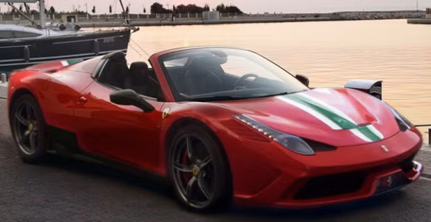 Theo nguồn tin không chính thức từ tạp chí Autoblog, ông Luca di Montezemolo - Chủ tịch kiêm CEO của Ferrari đã phê duyệt dự án này từ rất lâu. Tuy nhiên, cuối tuần trước, ông này xác nhận thông tin sẽ nghỉ hưu sau hơn 23 năm gắn bó với thương hiệu siêu xe nổi tiếng thế giới.
