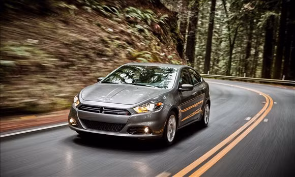 Dodge Dart 2014 được trang bị khung hiện đại với điểm nhấn trang trí nội thất và ngoại thất kiểu mới so với phiên bản trước đó.