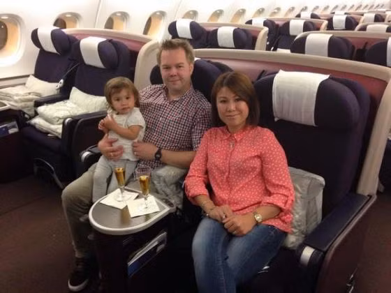 "Hãng hàng không Malaysia Airlines đang đốt gần 2,16 triệu USD mỗi ngày", giáo sư Đại học Howard nhận định. "Việc duy trì các chuyến bay đã lấy đi khoảng 1,6 triệu USD của hãng mỗi ngày”. Ảnh chuyến bay gần như rỗng khách của hãng.