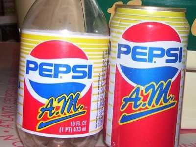 4. Pepsi A.M và Crystal – 1989, 1992: Năm 1989, Pepsi cố gắng hướng tới mục tiêu “ăn sáng uống cola” với Pepsi A.M và nó chỉ kéo dài được một năm. Năm 1992, Pepsi cố gắng lại, lần này là “Crystal Pepsi” và vẫn không nhận được ủng hộ. Sản phẩm này lụi tàn năm 1993.