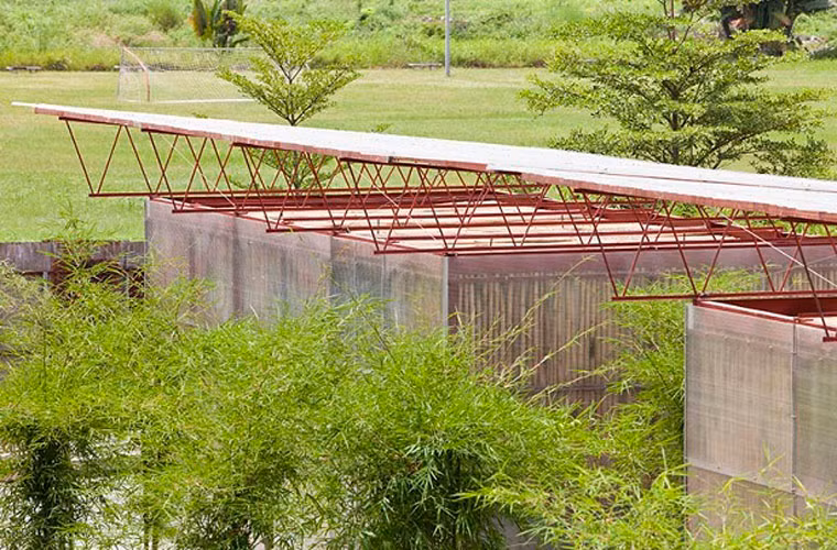 Đây là một dự án nhà mẫu của kiến trúc sư Võ Trọng Nghĩa đã được xây dựng và hoàn thành vào tháng 8/2012. Mục tiêu của đồ án này là đề xuất một mẫu nhà cho những tầng lớp có thu nhập thấp ở vùng đồng bằng sông Cửu Long.